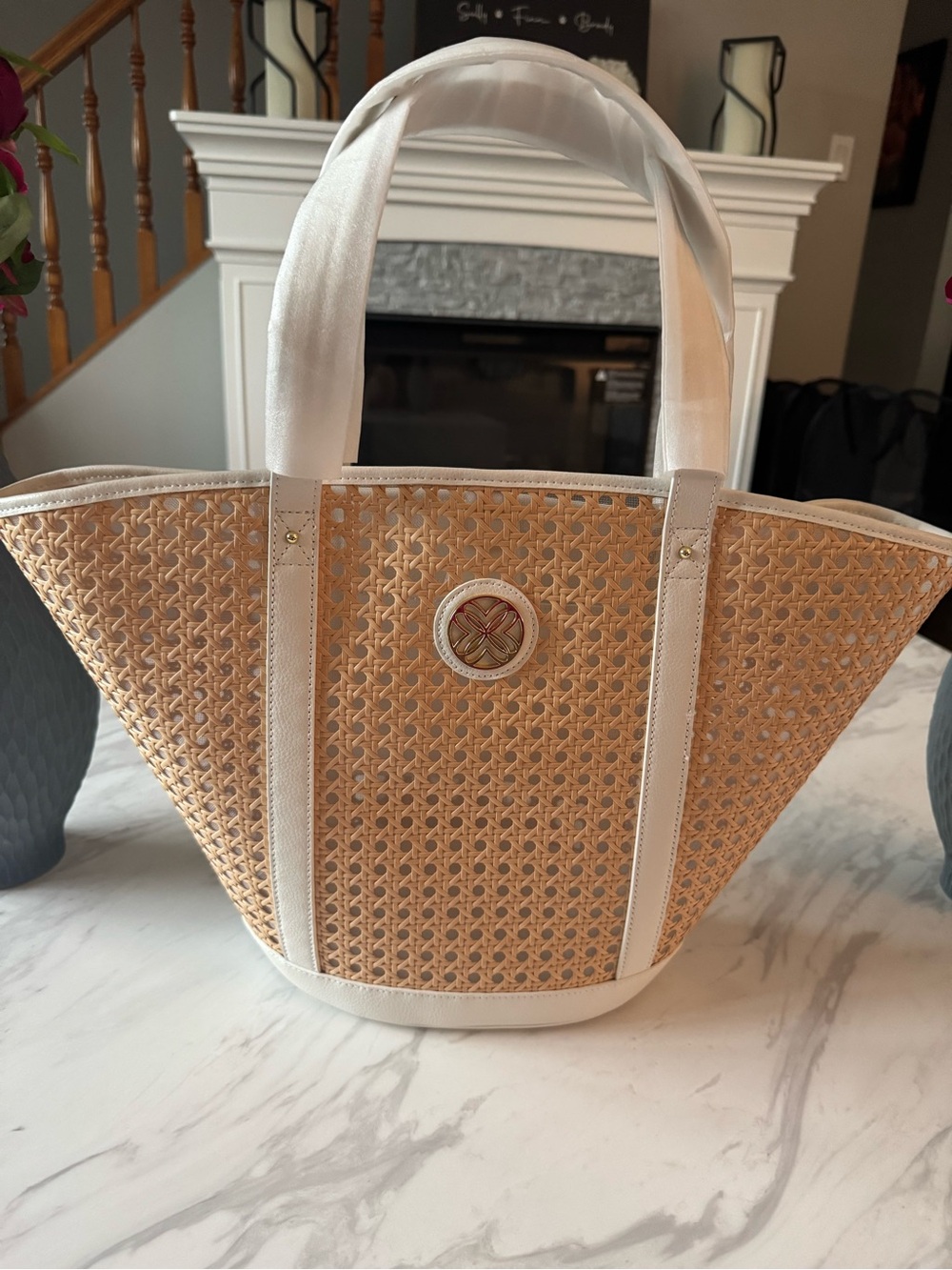 NWT Lilly Pulitzer Wintour Cane Tote Sand Bar Resort White
